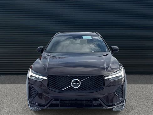 New 2026 Volvo XC60 B5 Core w/ Climate Package PRO image 2