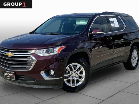 Used 2018 Chevrolet Traverse LT FWD image 1