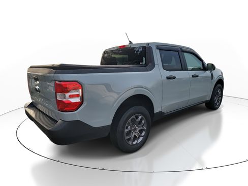 Used 2023 Ford Maverick XLT image 5