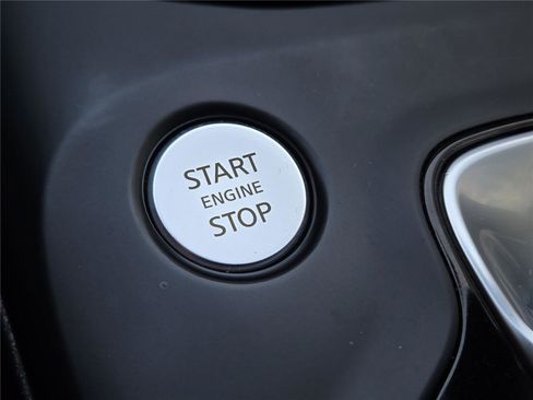 Used 2022 INFINITI QX50 Luxe w/ Appearance Package image 4