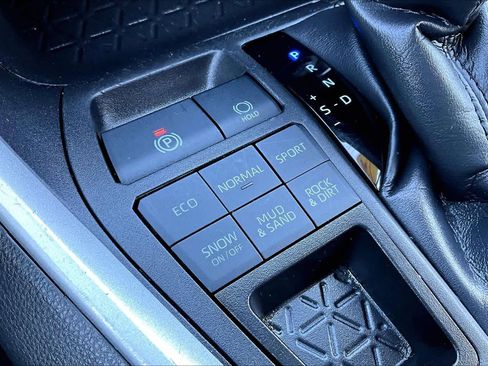 Certified 2024 Toyota RAV4 LE image 34