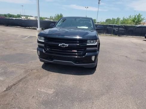 Used 2017 Chevrolet Silverado 1500 LTZ Z71 w/ LTZ Plus Package AWD/4WD image 3