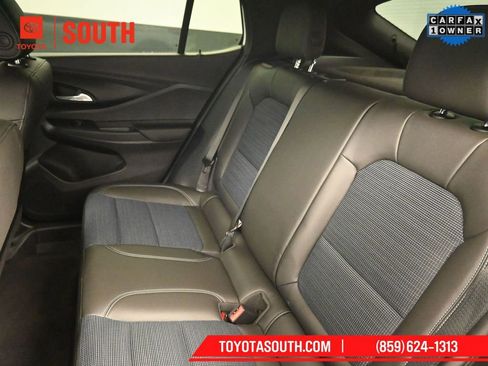 Used 2025 Buick Envista Preferred w/ Convenience II Package image 27