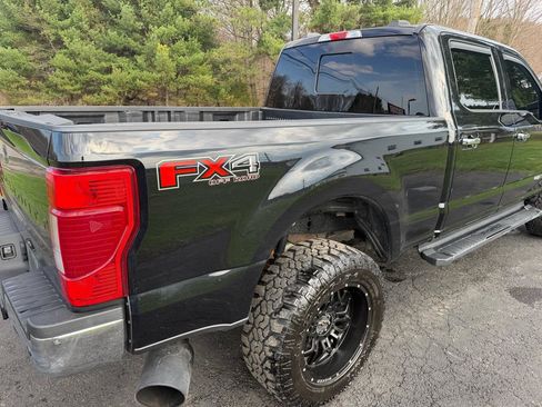 Used 2021 Ford F250 XLT w/ XLT Premium Package image 18