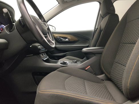 Used 2020 GMC Terrain SLE FWD image 17