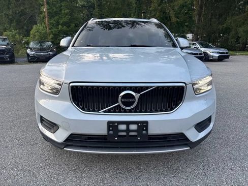 Used 2022 Volvo XC40 T5 Momentum AWD/4WD image 13