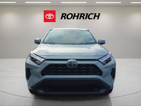 Used 2023 Toyota RAV4 XLE image 8