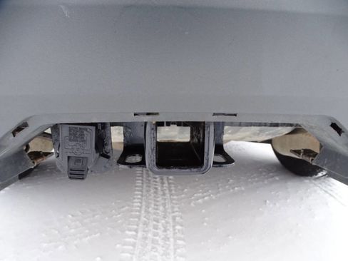 Used 2020 GMC Acadia AT4 w/ GMC Pro Grade Package image 12