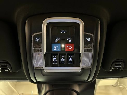 New 2026 RAM 2500 Limited AWD/4WD image 24