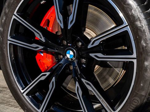 Used 2024 BMW X5 M60i image 12