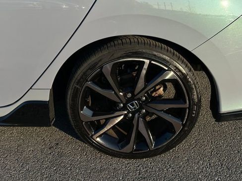 Used 2019 Honda Civic Sport image 11