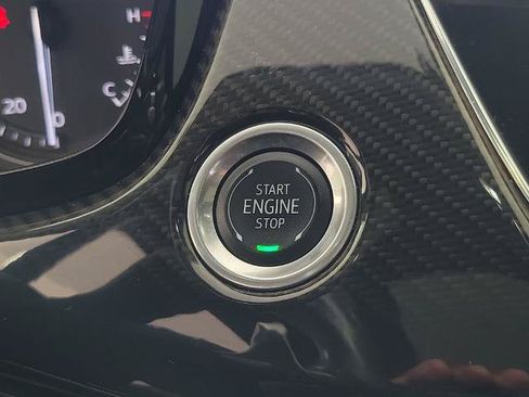 Used 2024 Cadillac XT6 Sport w/ Technology Package AWD/4WD image 33