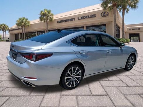 Used 2019 Lexus ES 350 FWD image 4