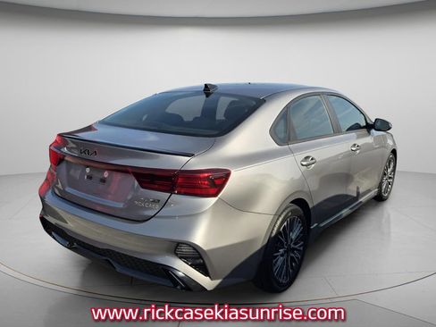 Used 2023 Kia Forte GT-Line w/ GT-Line Premium Package FWD image 5