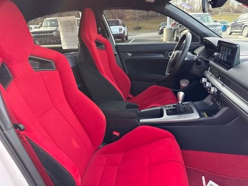 Used 2024 Honda Civic Type R image 10