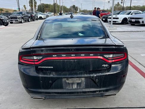 Used 2016 Dodge Charger R/T w/ Plus Group image 3