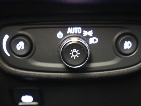 Used 2022 GMC Terrain SLT w/ LPO, Floor Liner Package AWD/4WD image 31