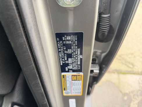 Used 2025 Kia Soul LX w/ LX Technology Package image 29