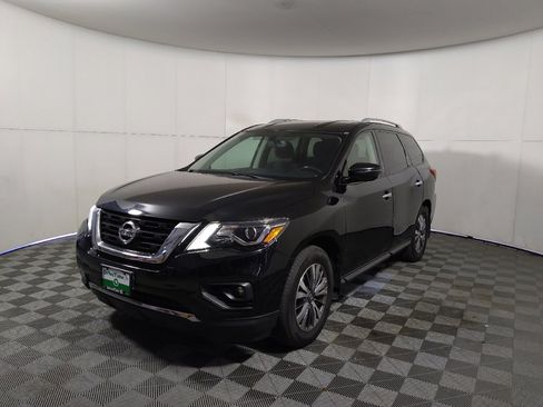 Used 2020 Nissan Pathfinder SV AWD/4WD image 15