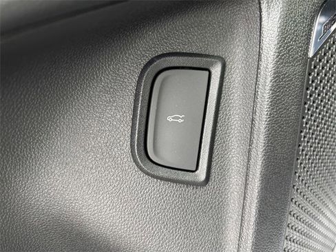 New 2024 Chevrolet Blazer EV RS image 32