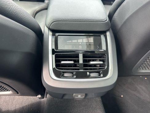 Used 2023 Volvo S60 B5 Ultimate w/ Climate Package FWD image 24