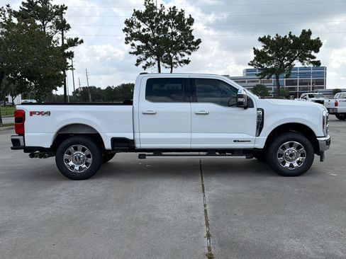 Used 2024 Ford F250 Lariat w/ Chrome Package AWD/4WD image 8