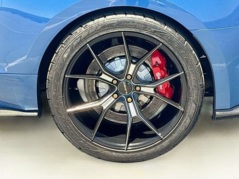 Used 2016 Ford Mustang Shelby GT350 w/ Track Package RWD image 27