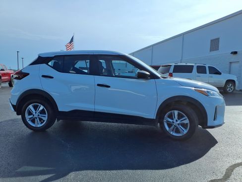 Used 2025 Nissan Kicks Play S FWD image 29