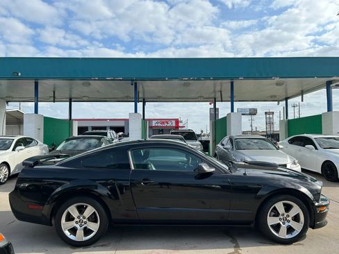 Used 2007 Ford Mustang GT RWD image 6