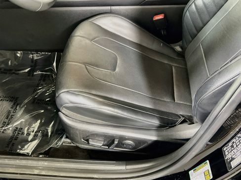 Used 2023 Hyundai Elantra Limited FWD image 19