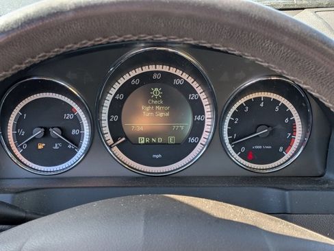 Used 2011 Mercedes-Benz C 300 Sedan image 10