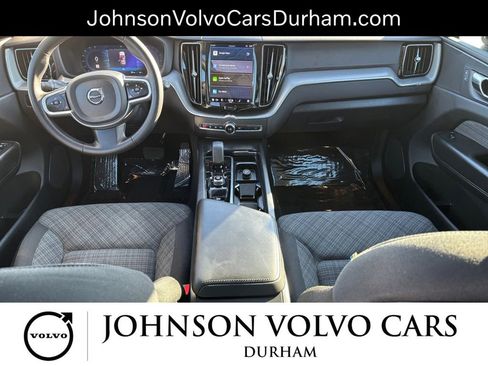 Used 2023 Volvo XC60 B5 Core w/ Climate Package image 7