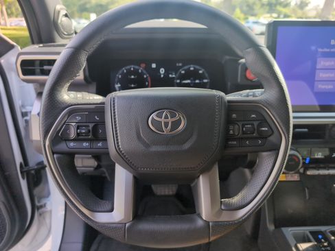 Certified 2026 Toyota 4Runner TRD Off-Road Premium AWD/4WD image 18