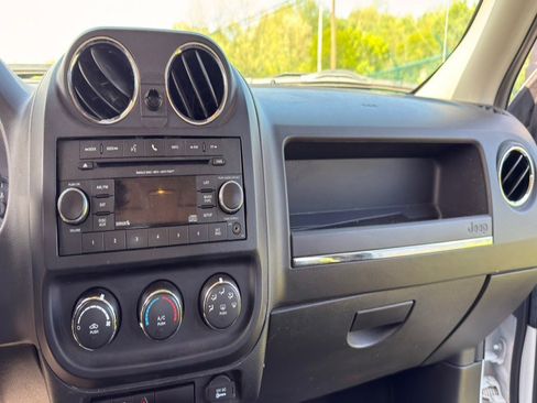 Used 2016 Jeep Patriot Sport w/ Power Value Group AWD/4WD image 22