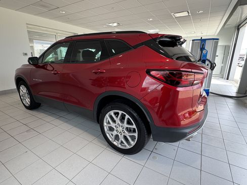 Used 2024 Chevrolet Blazer LT FWD image 5
