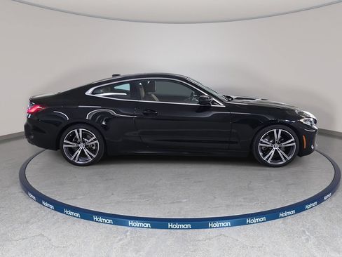 Used 2024 BMW 430i Coupe w/ Convenience Package RWD image 4