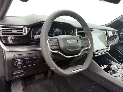 Used 2022 Jeep Wagoneer Series I w/ Convenience Group I AWD/4WD image 16