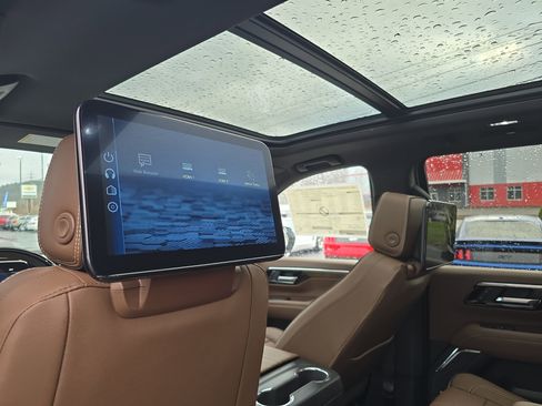 New 2026 Chevrolet Tahoe High Country image 16