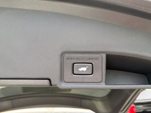 Used 2023 Acura RDX AWD w/ Technology Package image 11