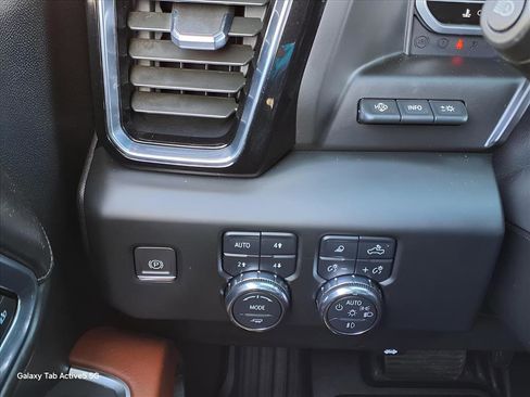 Used 2023 GMC Sierra 1500 Denali Ultimate image 17