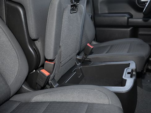 Used 2022 Chevrolet Silverado 1500 Custom image 38