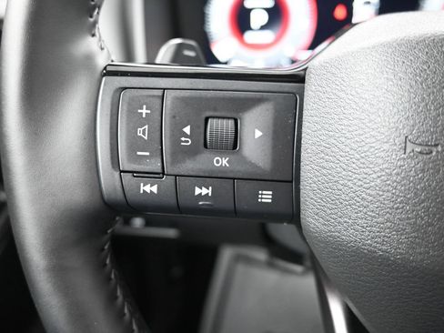 Used 2025 Nissan Rogue SL FWD image 26