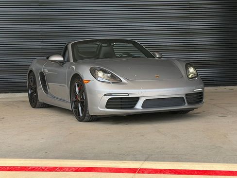 Certified 2023 Porsche 718 Boxster S RWD image 10