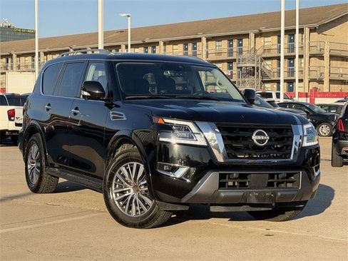 Used 2024 Nissan Armada SL image 2