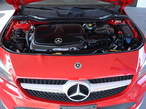 Used 2019 Mercedes-Benz CLA 250 image 37