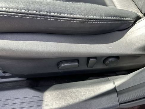 Certified 2023 Subaru Outback Limited AWD/4WD image 12