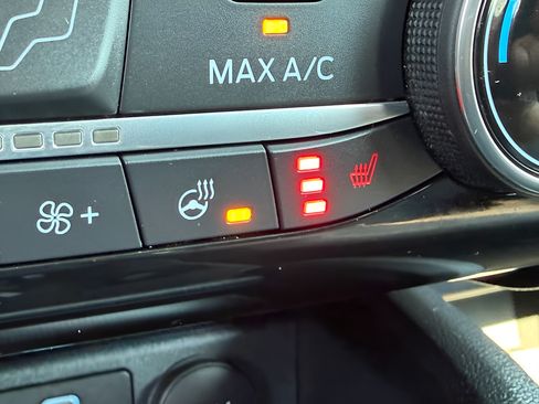 Used 2022 Ford Escape SE w/ Convenience Package AWD/4WD image 11