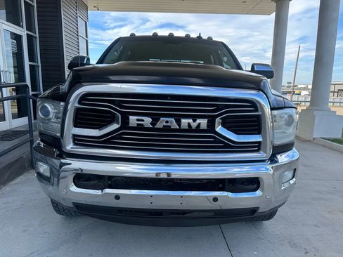 Used 2017 RAM 2500 Longhorn w/ Convenience Group image 3
