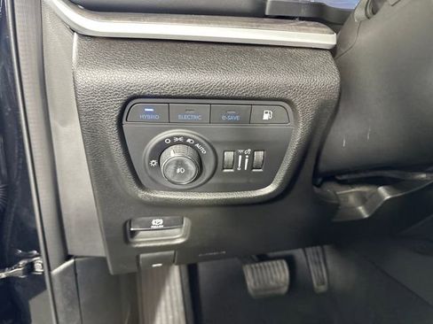 Used 2023 Jeep Grand Cherokee 4WD 4xe image 19