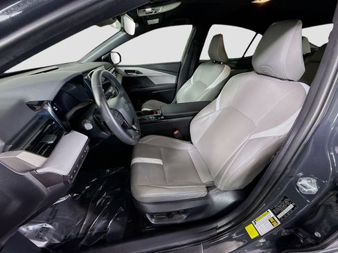 Used 2025 Toyota Camry SE image 22